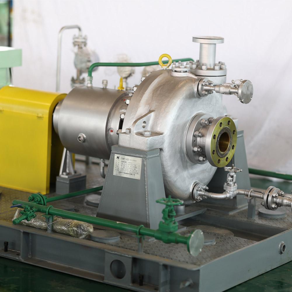 High pressure chemical pump